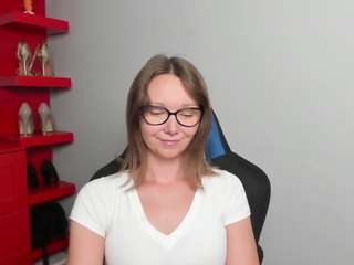 zoexox's live room