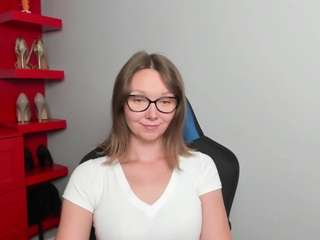 zoexox's live room