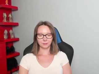 ZoeXox live webcam show