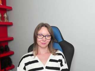 zoexox's live room
