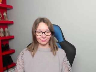 Zoexox's cam show statistics and live stream