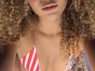 emmawilliams1 Live Webcam on CamSoda