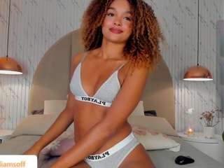 emmawilliams1 Live Webcam on CamSoda