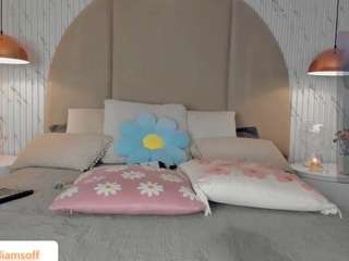 emmawilliams1 Live Webcam on CamSoda