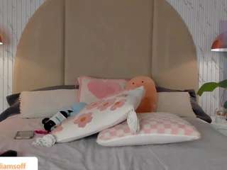 emmawilliams1 Live Webcam on {site_name}
