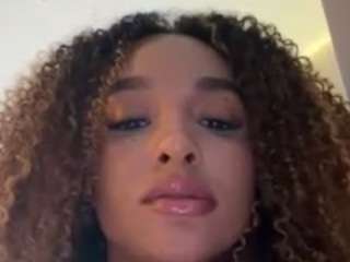 emmawilliams1 Live Webcam on CamSoda