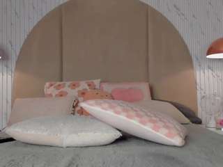 emmawilliams1 Live Webcam on CamSoda