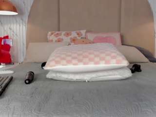 emmawilliams1 Live Webcam on CamSoda