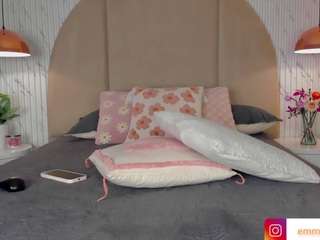 emmawilliams1 Live Webcam on CamSoda