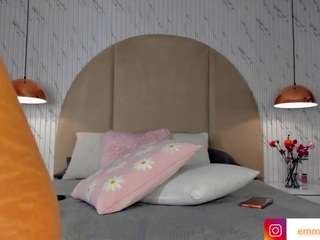 emmawilliams1 Live Webcam on CamSoda