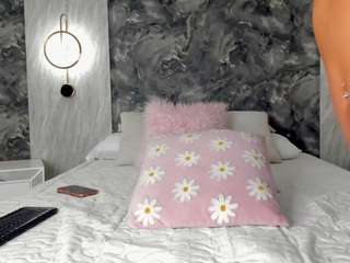 emmawilliams1 webcam