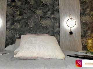 emmawilliams1 Live Webcam on CamSoda