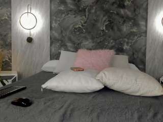 emmawilliams1 live cam profile