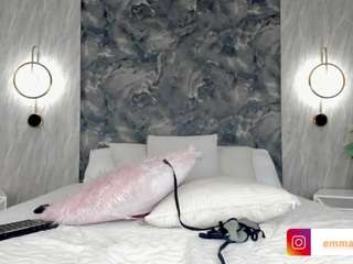 Live webcam model emmawilliams1 on Soda Cams