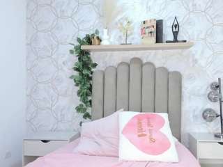  scarlett-bm chat room
