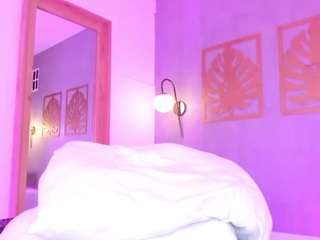 majo-rose's CamSoda show and profile