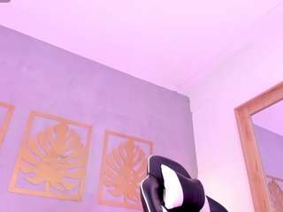 majo-rose from CamSoda