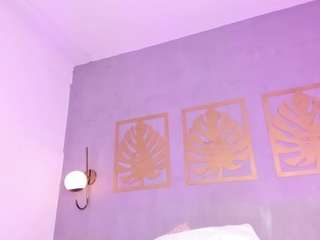 majo-rose's CamSoda show and profile