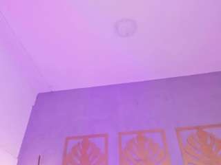 majo-rose live on CamSoda