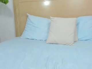 nayla-thompson webcam
