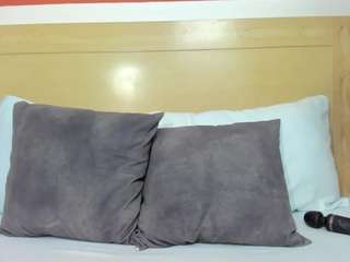  nayla-thompson chat room