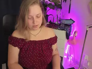 femmeMAGGIE's Live Sex Cam Show