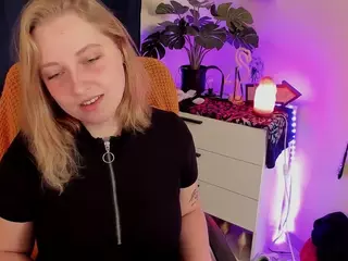 femmeMAGGIE's Live Sex Cam Show