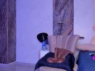 lenathompson Live Webcam on CamSoda