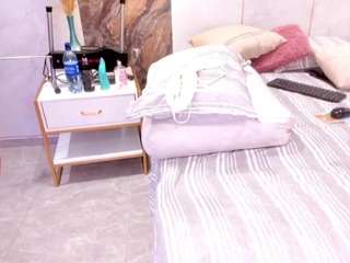 lenathompson Live Webcam on CamSoda