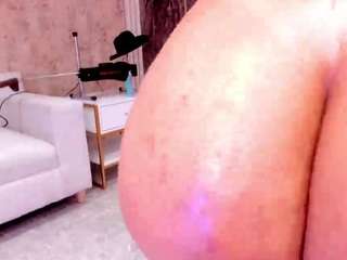  lenathompson chat room