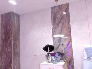 lenathompson Live Webcam on CamSoda