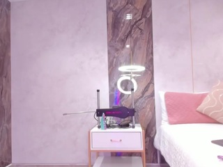 Live webcam model lenathompson on Soda Cams