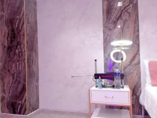 lenathompson Live Webcam on CamSoda