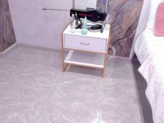 Live webcam model lenathompson on Soda Cams