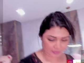 Live webcam model lenathompson on Soda Cams