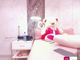 Live webcam model lenathompson on Soda Cams