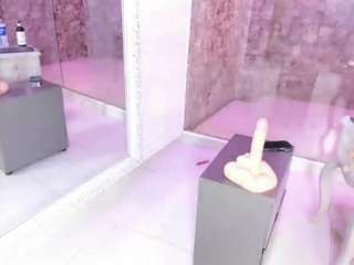 lenathompson Live Webcam on CamSoda