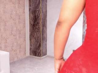 Este modelo está ao vivo agora. lenathompson