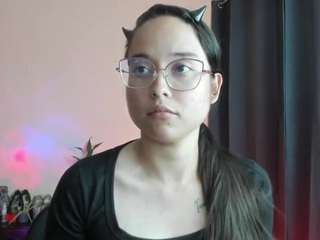 sahantalcerezo webcam model