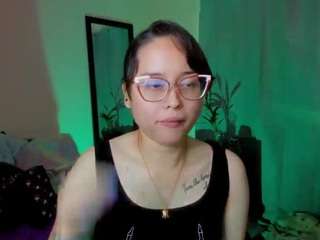 sahantalcerezo Live Webcam on CamSoda