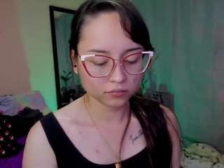 sahantalcerezo Live Webcam on CamSoda