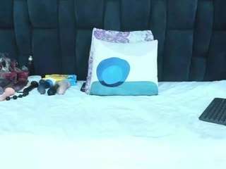 arianadiosa Live Webcam on CamSoda