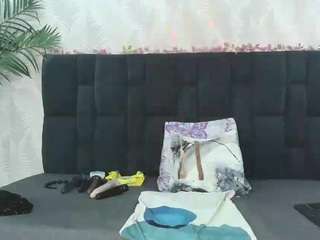 arianadiosa Live Webcam on CamSoda