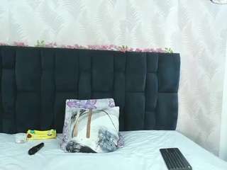 arianadiosa live cam profile