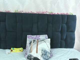 arianadiosa live cam profile