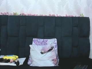 arianadiosa's CamSoda show and profile