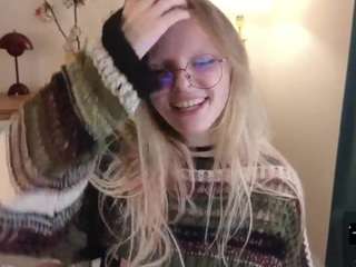 evangel1ne Live Webcam on CamSoda