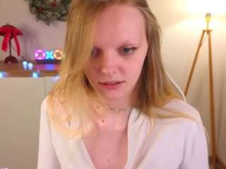 evangel1ne's CamSoda show and profile