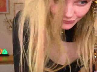 evangel1ne Live Webcam on CamSoda