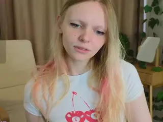 evangel1ne's Live Sex Cam Show